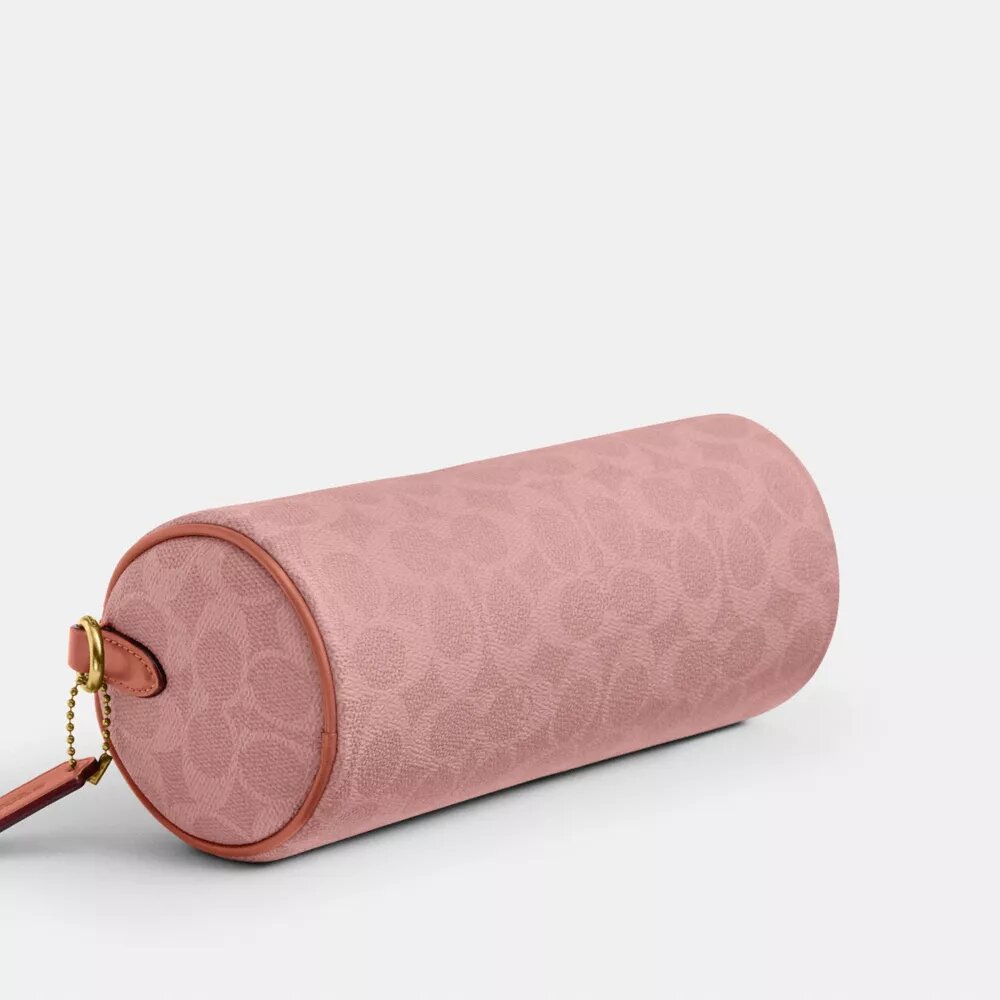 Torba typu „barrel” z Signature Canvas