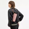 Torba typu „barrel” z Signature Canvas