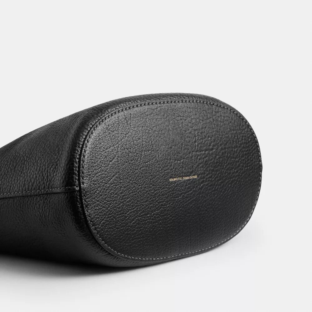 Torba typu bucket Bleecker z zapięciem Kisslock