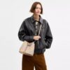 Torba typu bucket Rowan z Signature Canvas Rainbow