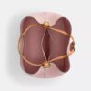 Torba typu bucket Rowan z Signature Canvas z zawieszkami