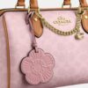 Torba typu satchel Rowan z Signature Canvas z zawieszkami