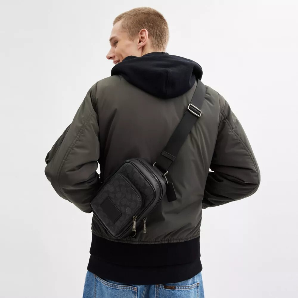 Torba typu sling „Racer” z Signature Canvas