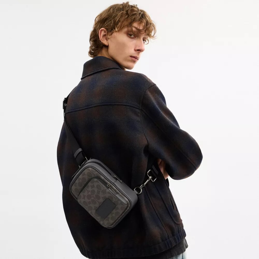 Torba typu sling „Racer” z Signature Canvas
