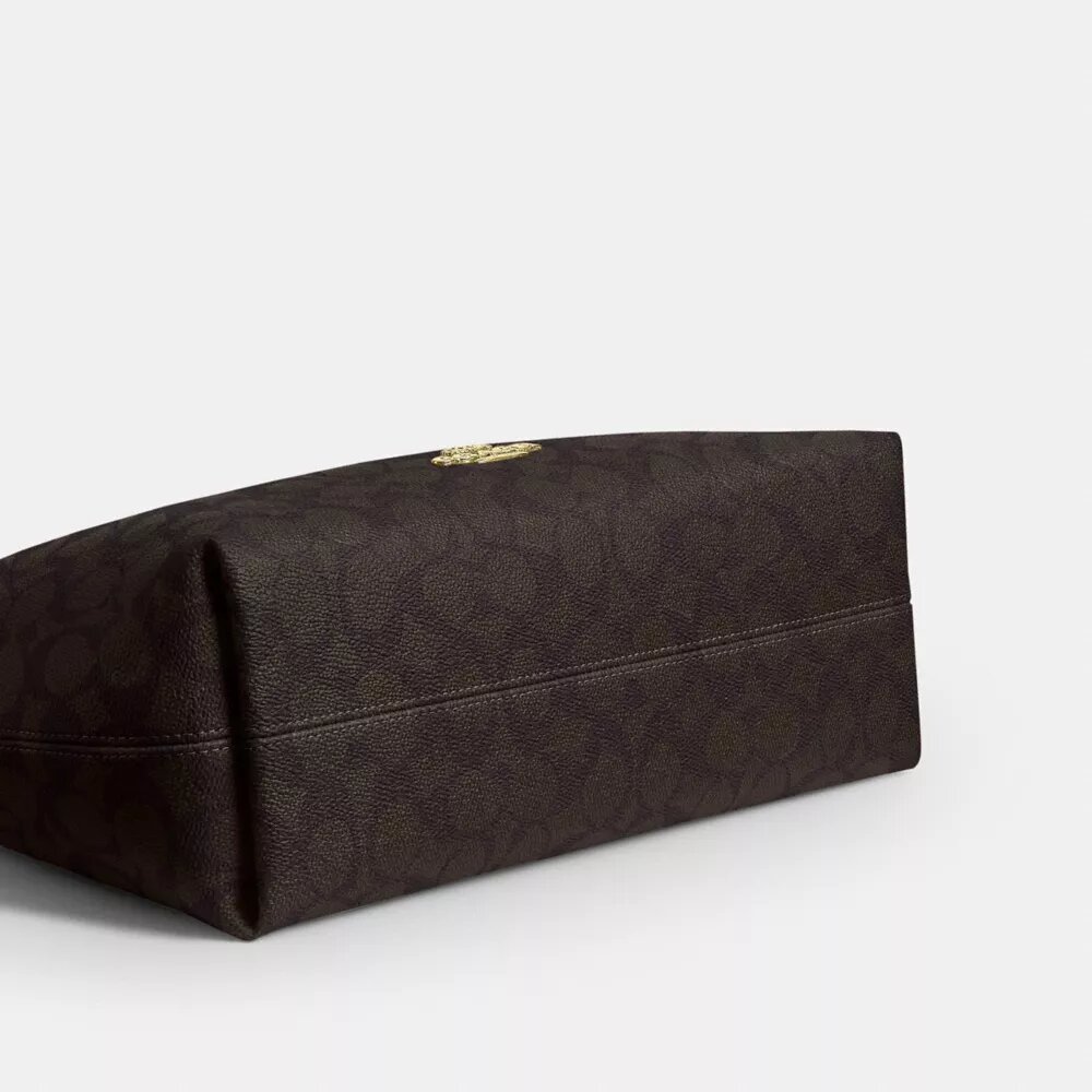 Torebka na ramię Laurel z Signature Canvas