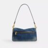 Torebka na ramię Tabby 26 z denimu z bawełny pochodzącej z upraw regeneracyjnych