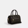 Torebka typu satchel Rowan z Signature Canvas z zawieszkami