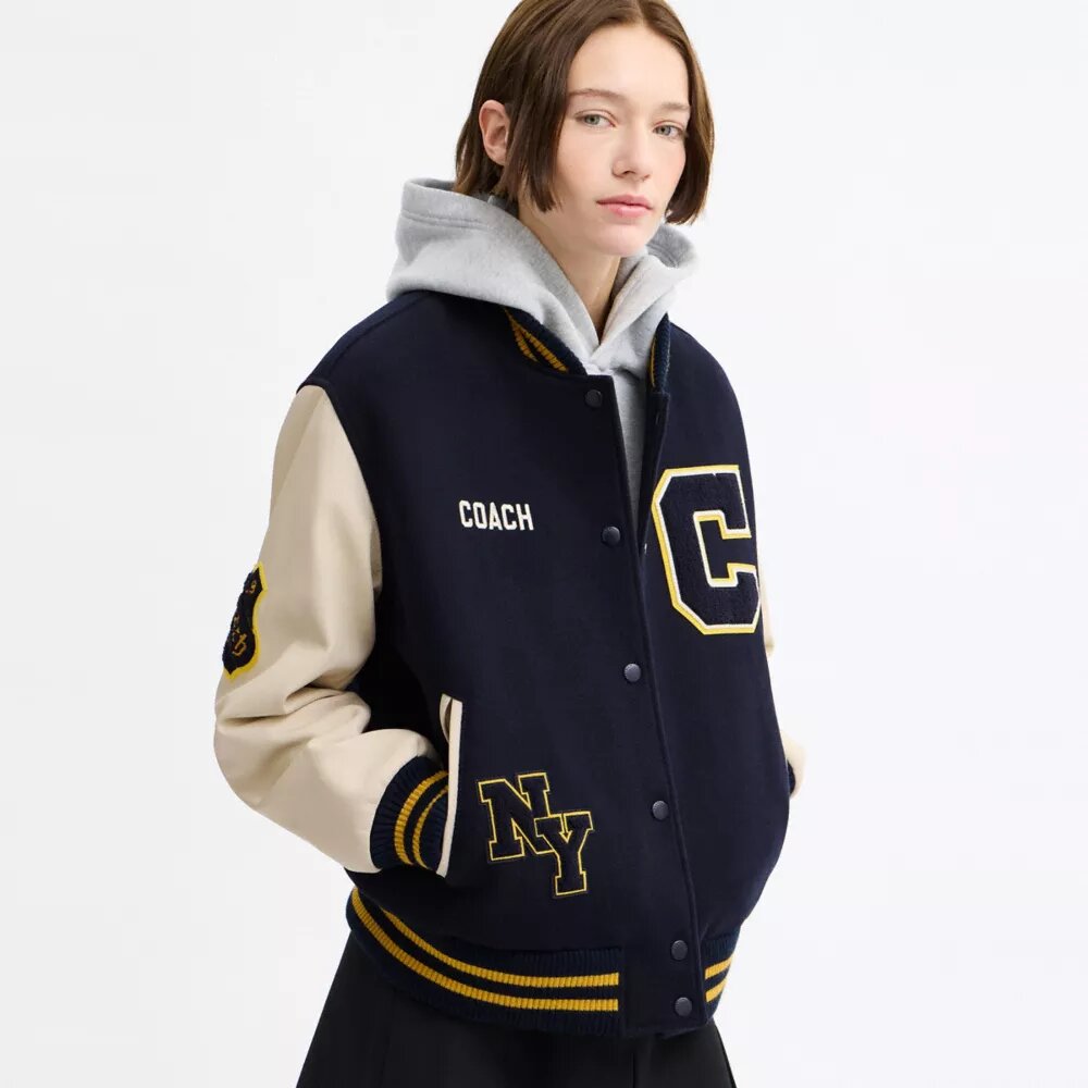 Wełniana kurtka typu varsity